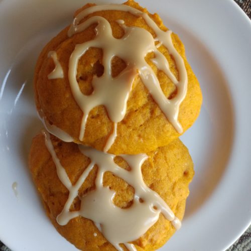 Vegan Pilgrim Pumpkin Cookie