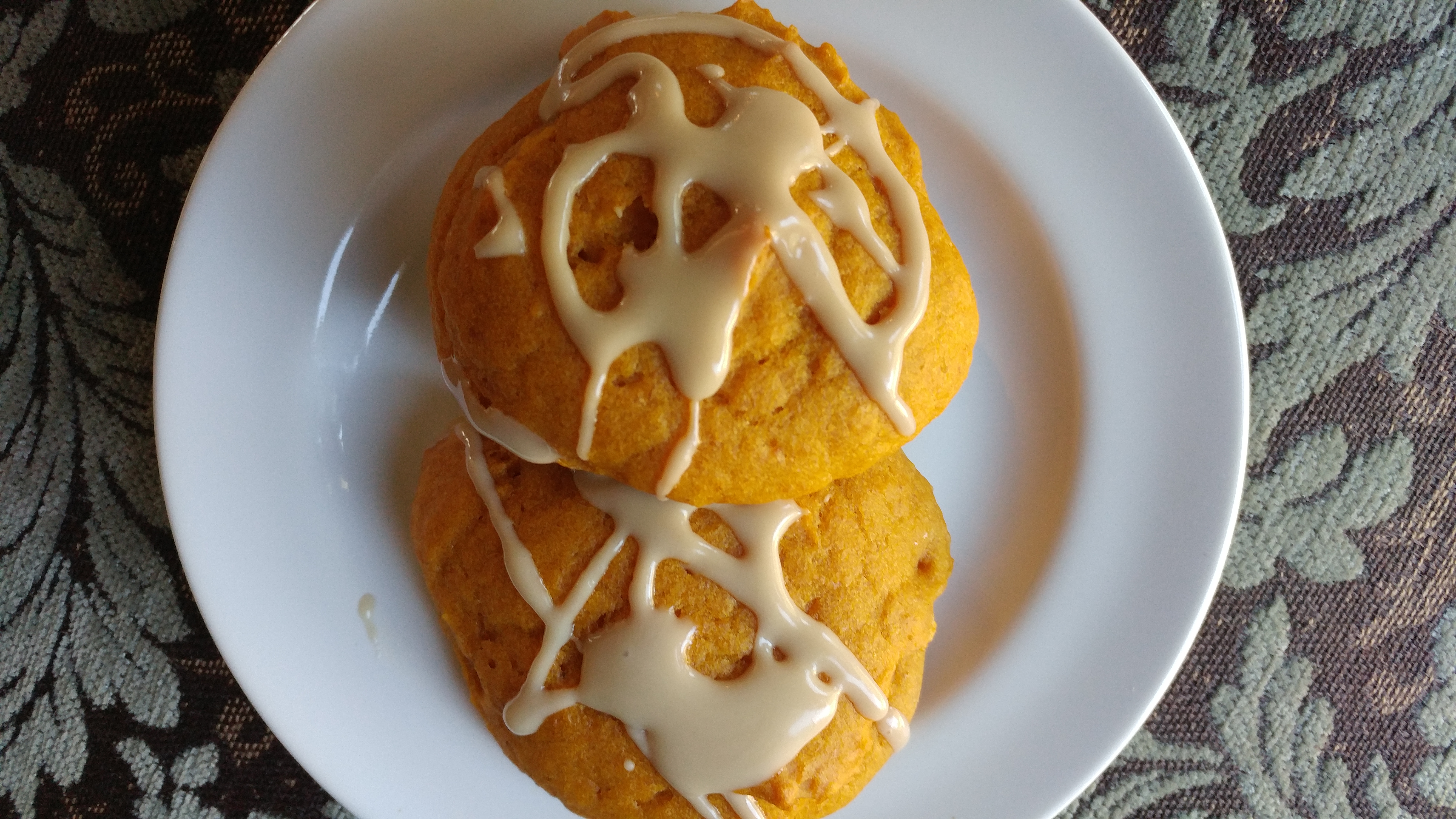 Vegan Pilgrim Pumpkin Cookies
