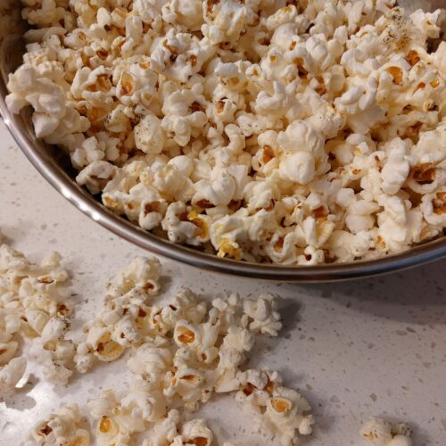 How to make Popcorn on the stove.