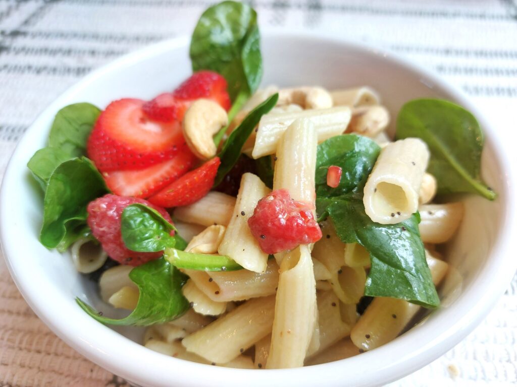 Berry Spinach Pasta Salad