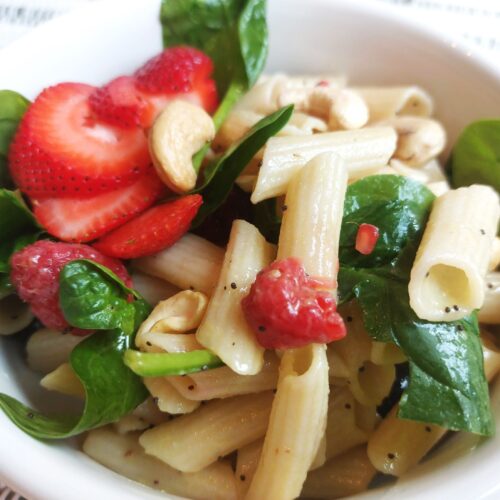 Berry Spinach Pasta Salad