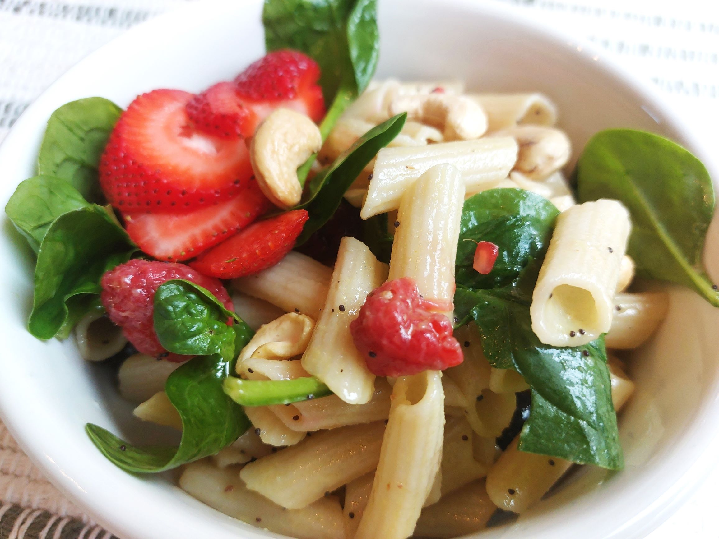 Berry Spinach Pasta Salad
