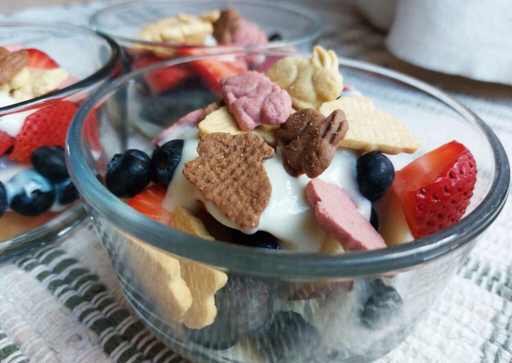 Vegan Yogurt Fruit Sundaes